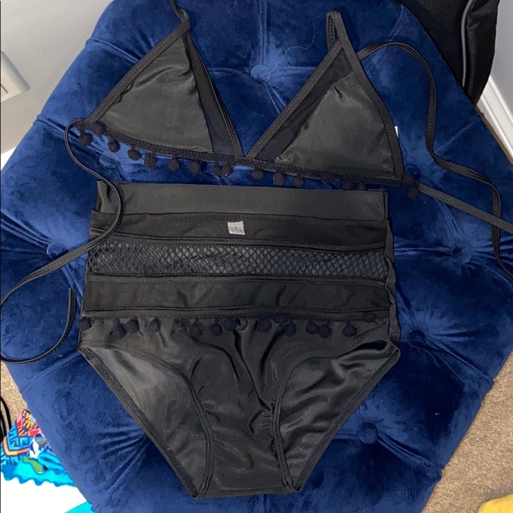 Black bikini set! Pom-poms & high rise bottoms!